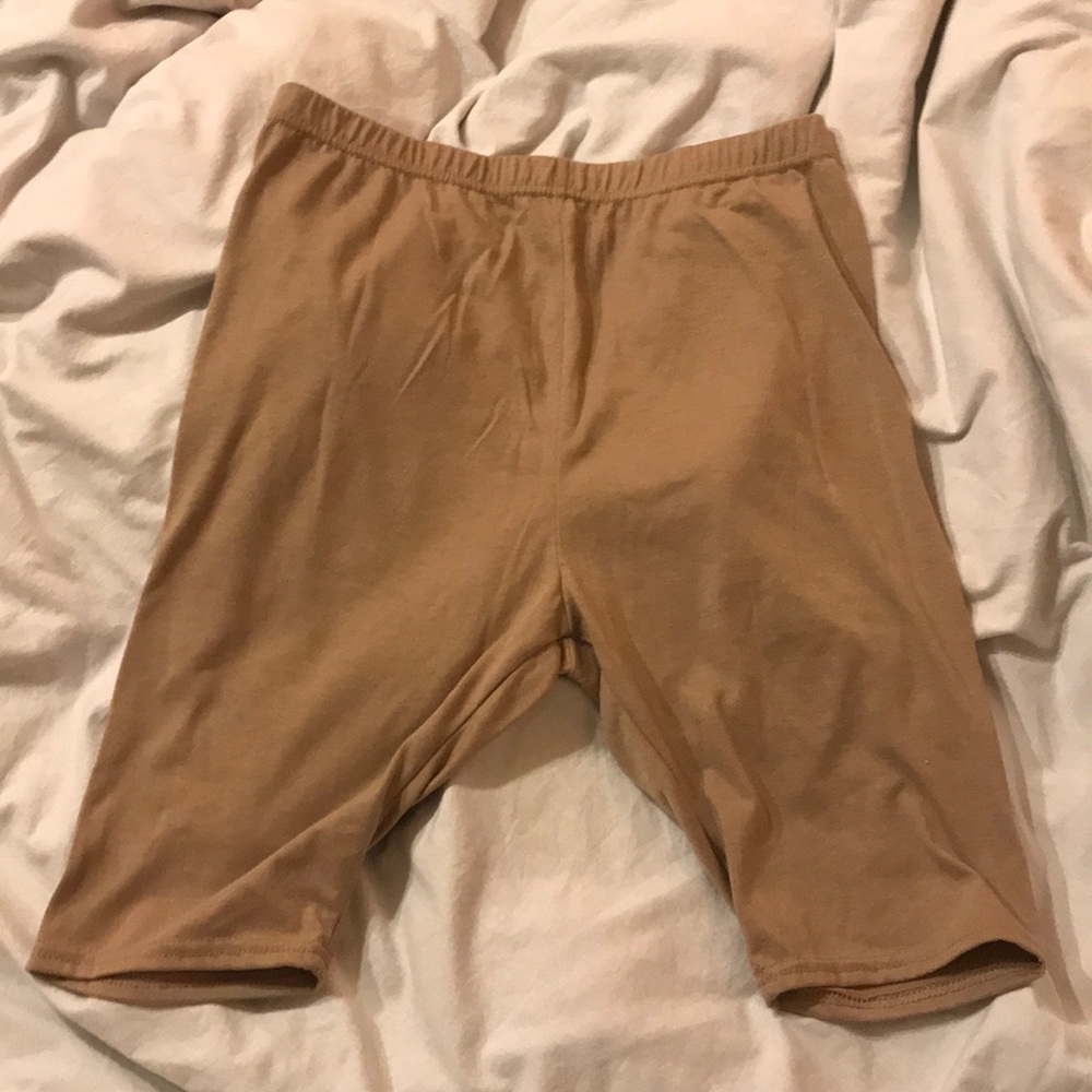 Taupe biker shorts